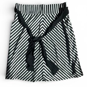 Maurices Zebra Print Mini Skirt Size S Stretch Casual Chic